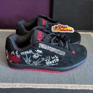 Men's Black and Red Athletic Shoes
